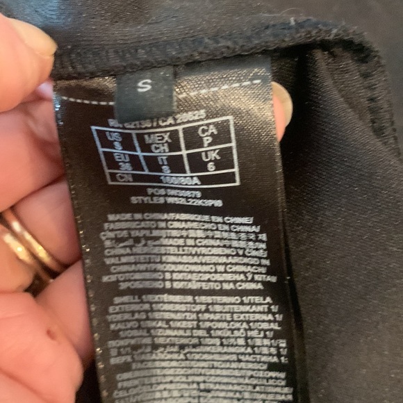 Guess Jacket - Picture 13 of 14